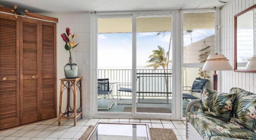 Pats At Punalu'U - Beachfront Condos Hau'ula Kültér fotó